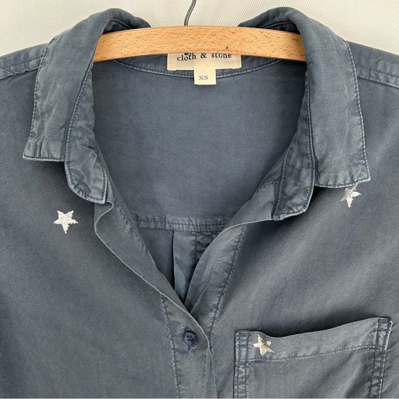 Cloth & Stone ~ Chambray Silver Metallic Stars Button-down  Shirt - Picture 3 of 11